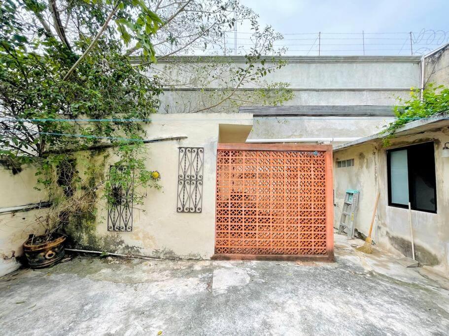 House Dzalbay Santa Lucia With Hot Tub Villa Merida Exterior photo