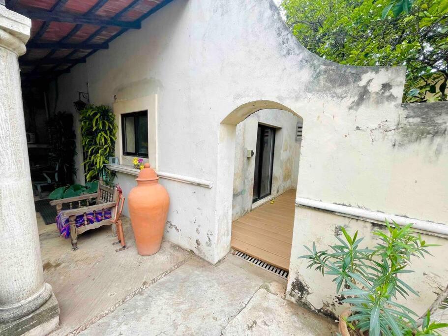 House Dzalbay Santa Lucia With Hot Tub Villa Merida Exterior photo